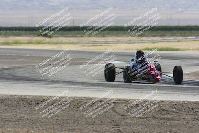 media/Jun-01-2024-CalClub SCCA (Sat) [[0aa0dc4a91]]/Group 4/Race/